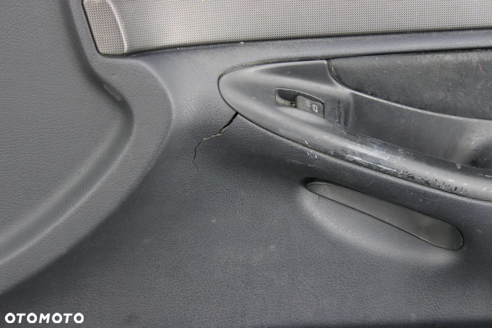 Audi A4 B5 Boczki Drzwi Przód Tył Skóra - 4
