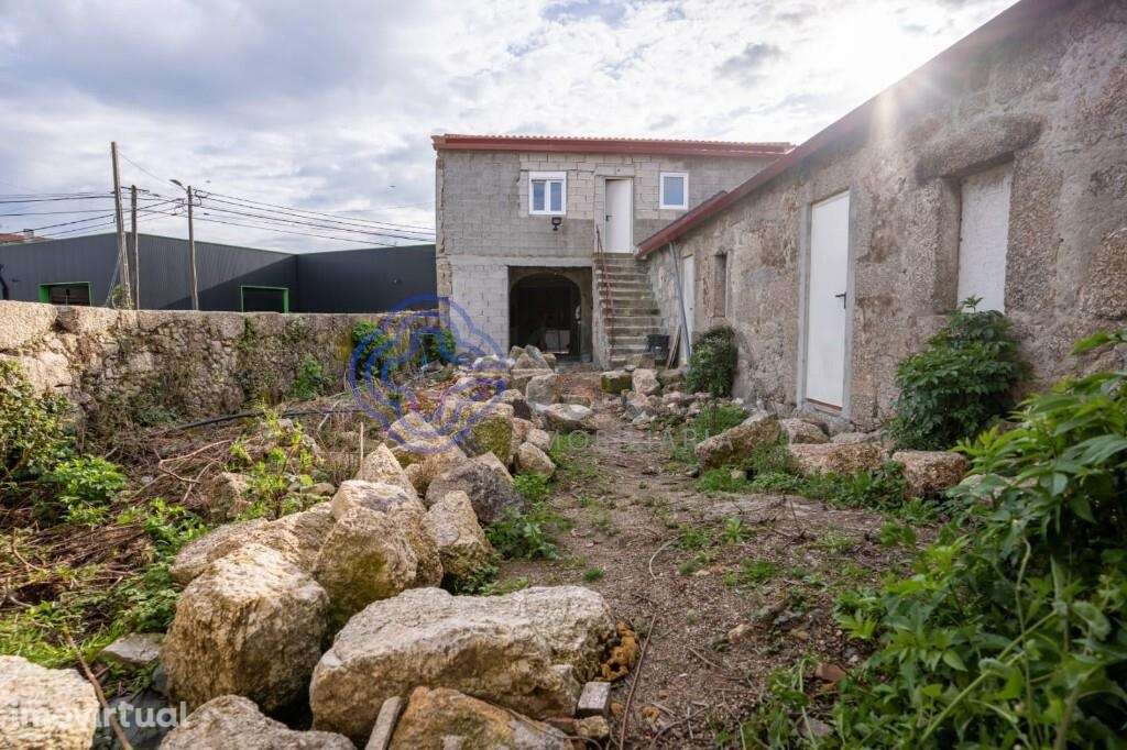 Moradia T4 em Frazão, Paços de Ferreira - Grande imagem: 2/17