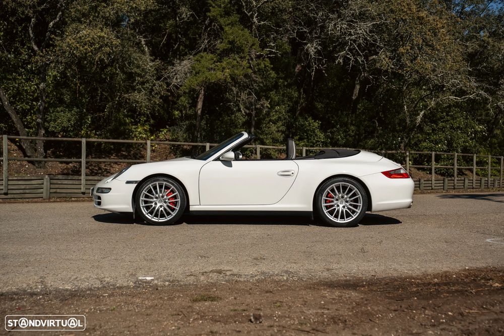 Porsche 911 (997) Carrera 4 S Cabriolet - 4