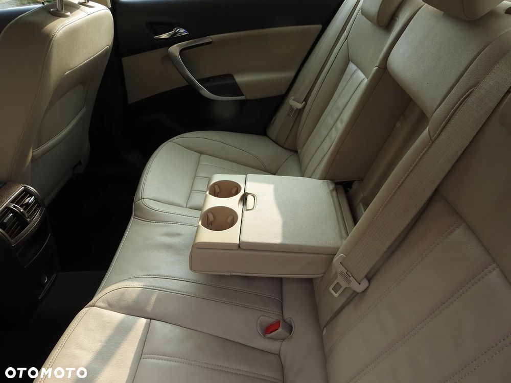 Opel Insignia 2.0 ECOTEC DI Turbo 4x4 ecoFLEX Start/Sto Business Innovation - 22