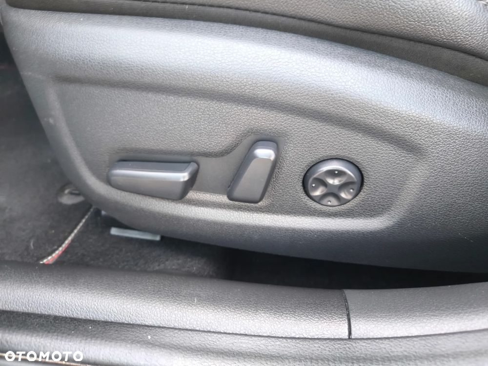 Hyundai i30 N 2.0 T-GDI Performance - 8