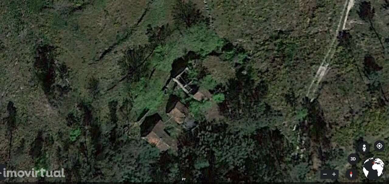 Quinta/terreno com cinco casas em pedra para recuperar - Grande imagem: 3/3