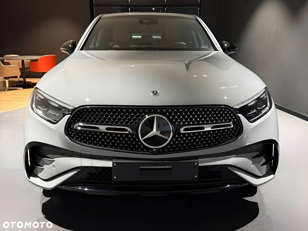 Mercedes-Benz GLC 200 4-Matic - 2