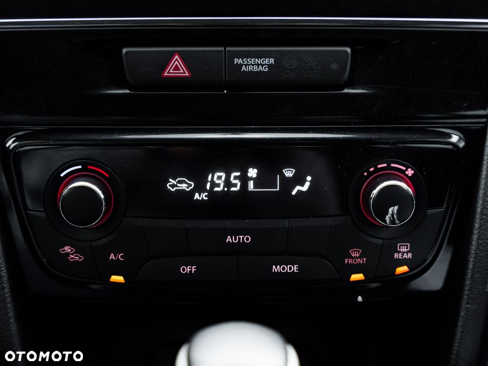 Suzuki Vitara 1.6 Premium 4WD - 28