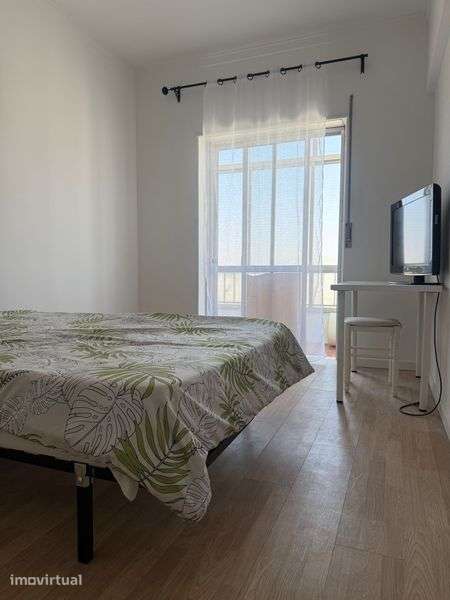Alugo apartamento Laranjeiro - Grande imagem: 2/4