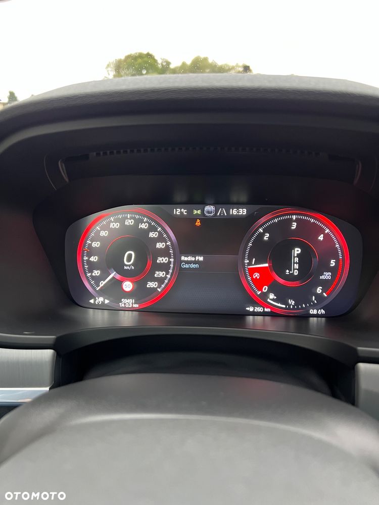 Volvo V90 D3 Geartronic Momentum - 35