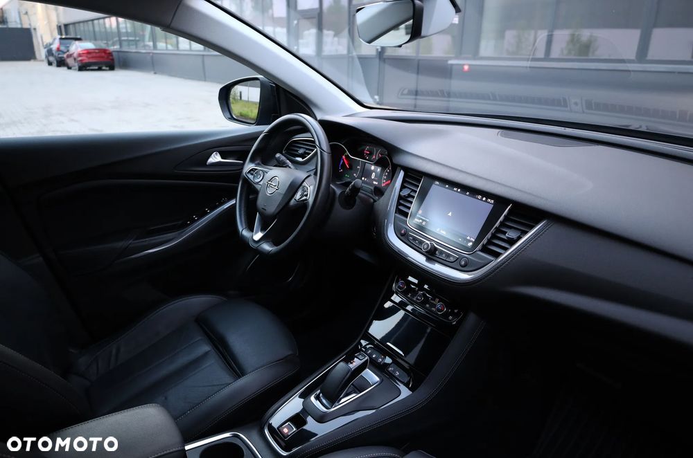 Opel Grandland X Plug-in-Hybrid4 1.6 DI Start/Stop Ultimate - 24