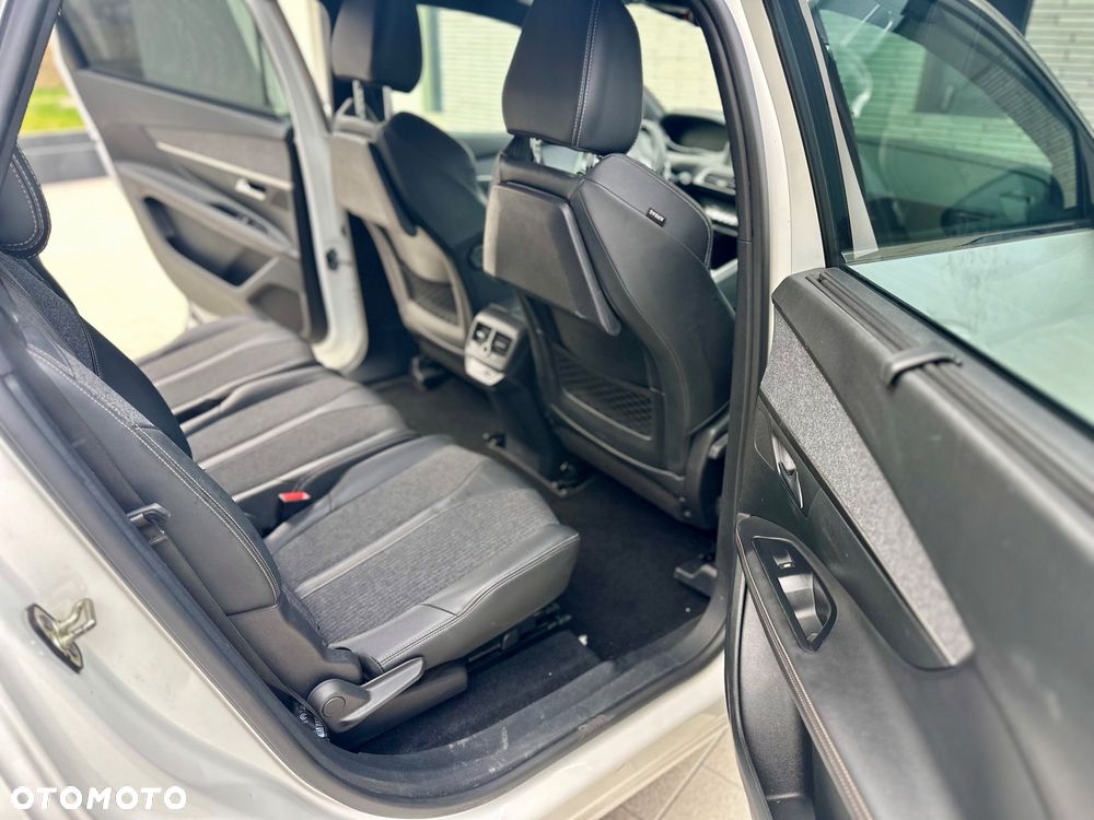 Peugeot 5008 2.0 BlueHDi GT Pack S&S EAT8 - 18