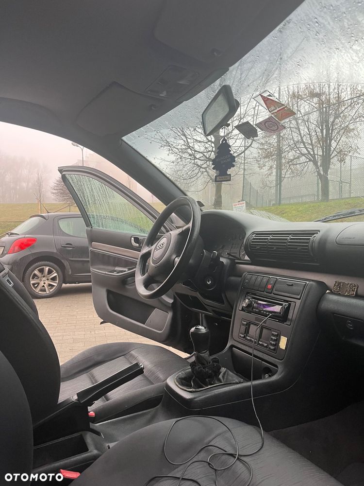 Audi A4 Limousine 1.9 TDI - 5