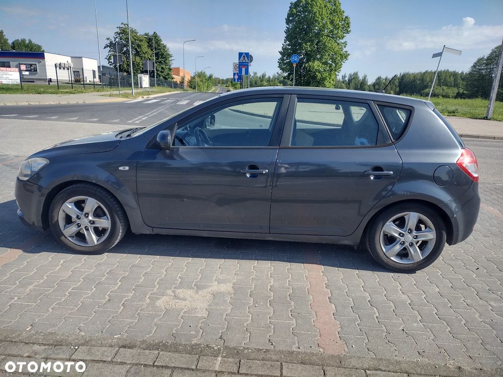 Kia Ceed 1.6 CRDi EX - 6