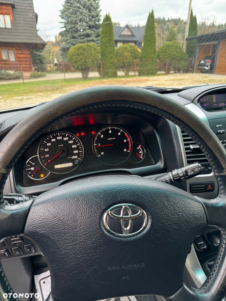 Toyota Land Cruiser - 6