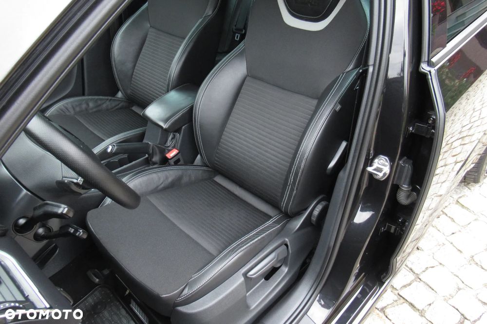 Skoda Octavia 2.0 TDI DSG RS - 23