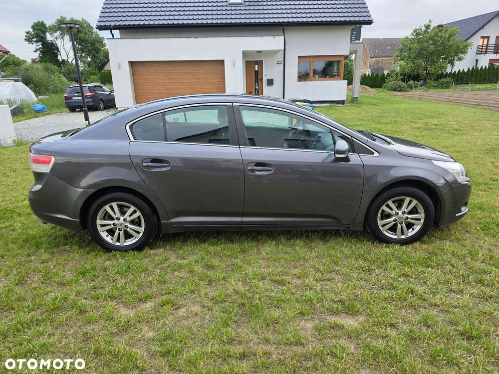 Toyota Avensis 2.0 D-4D Sol - 7