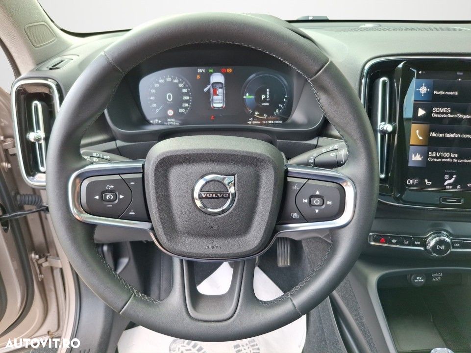 Volvo XC 40 - 22
