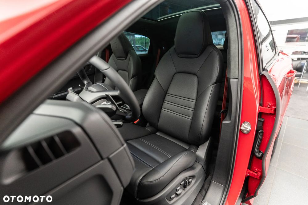 Porsche Cayenne - 10