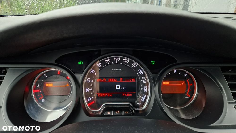 Citroën C5 2.0 HDi Exclusive - 6