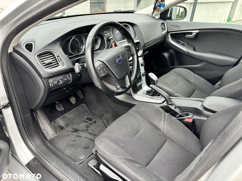 Volvo V40 - 10