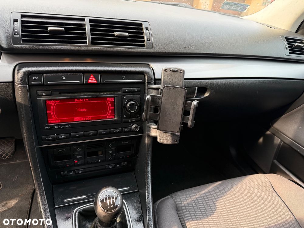 Audi A4 Avant - 6