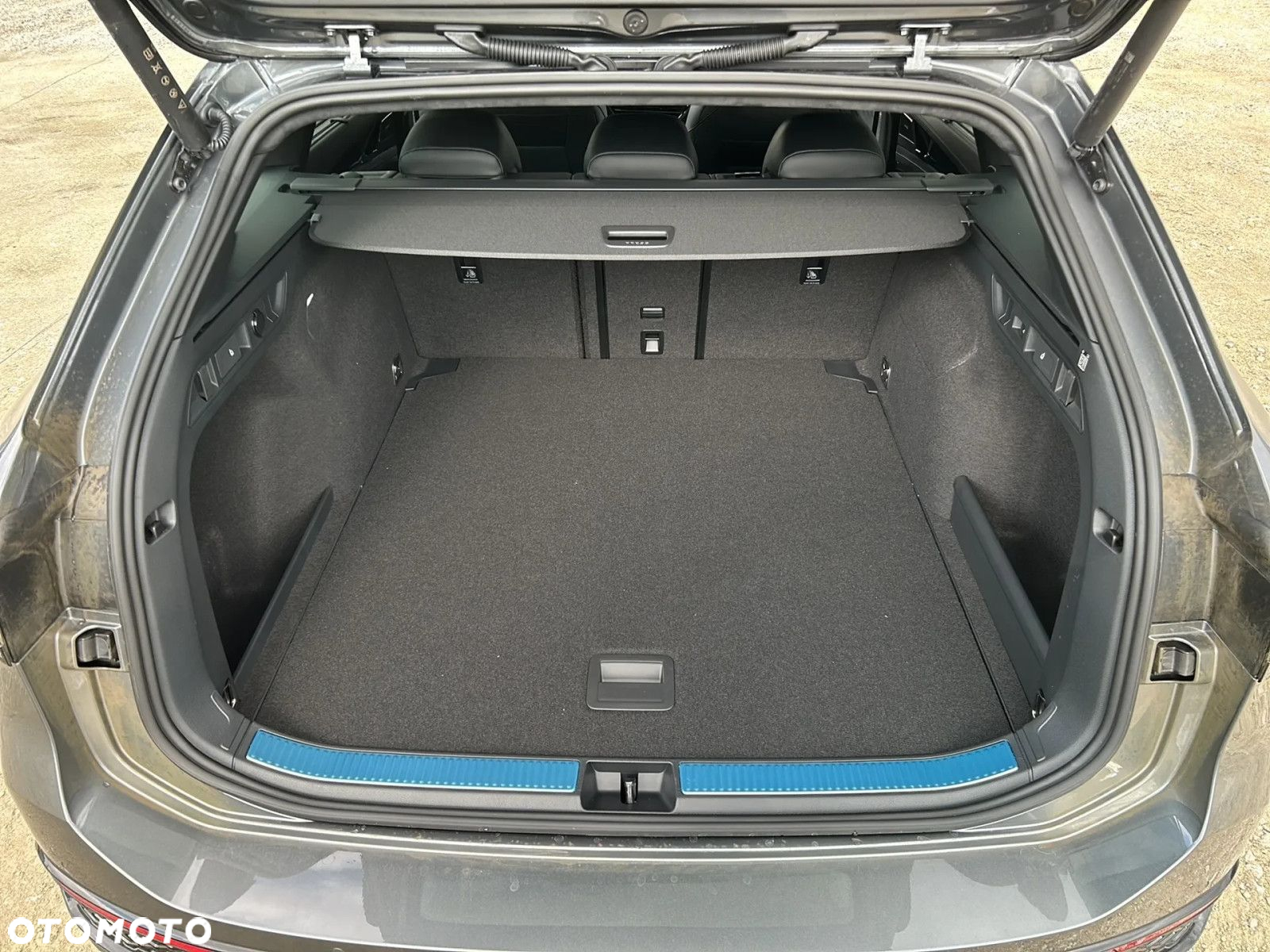 Volkswagen Passat - 21