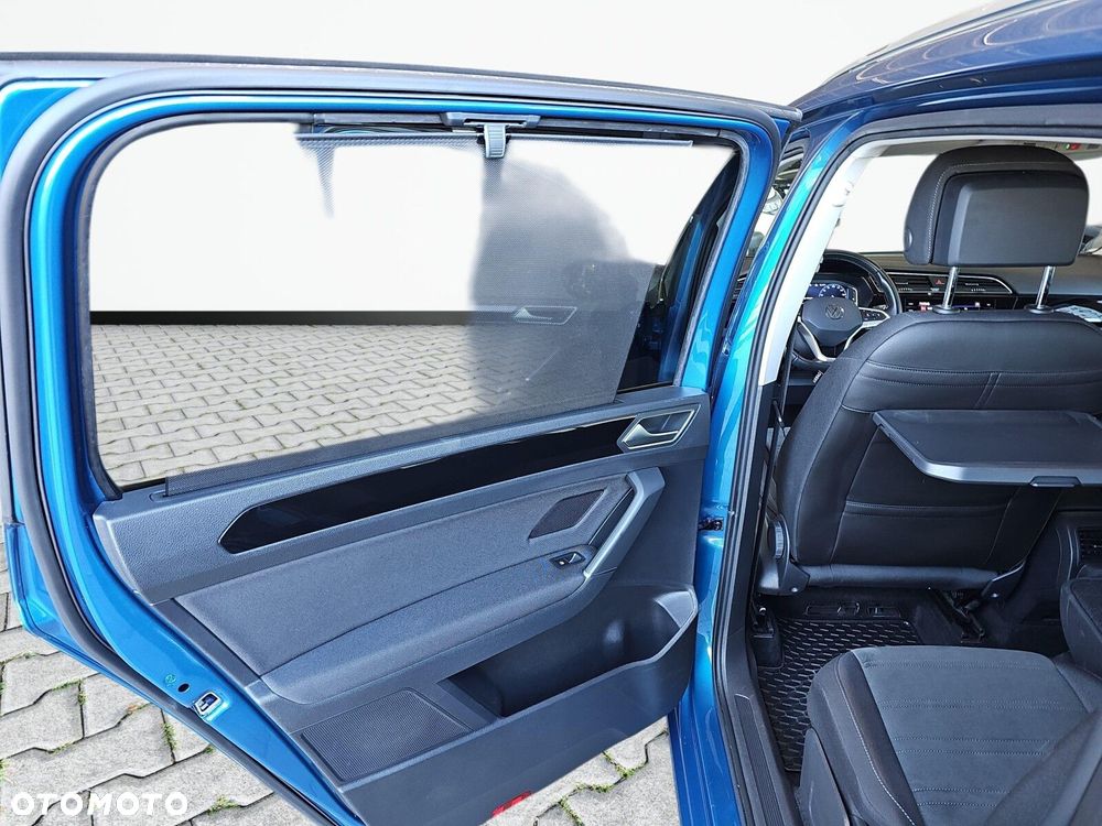 Volkswagen Touran - 24