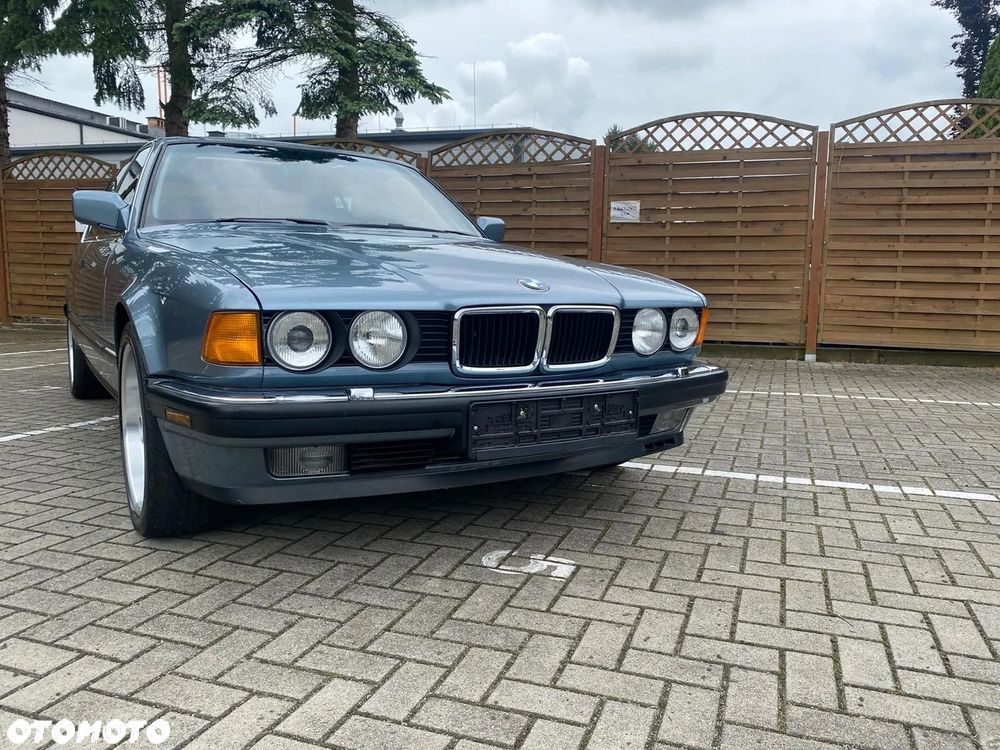 BMW Seria 7 750iL - 25