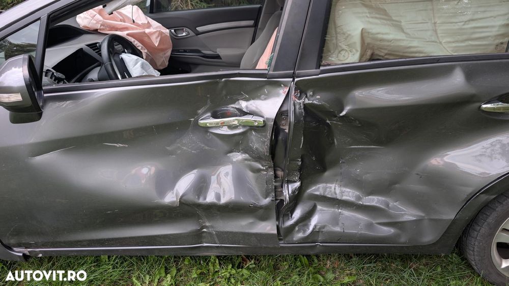 Honda Civic 1.8 i-VTEC Automatik Comfort - 4