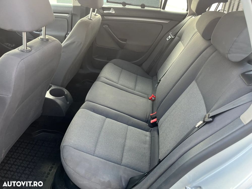 Volkswagen Golf 1.9 TDI Trendline DPF - 10