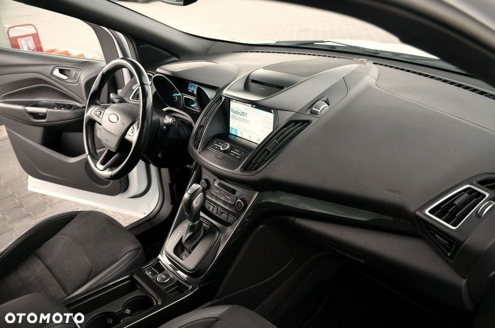 Ford Kuga - 21