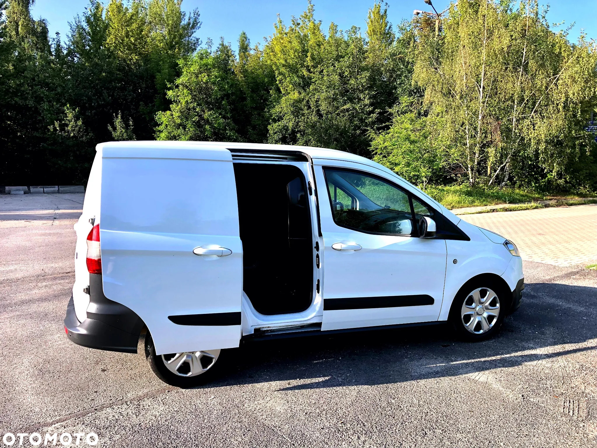 Ford COURIER - 7