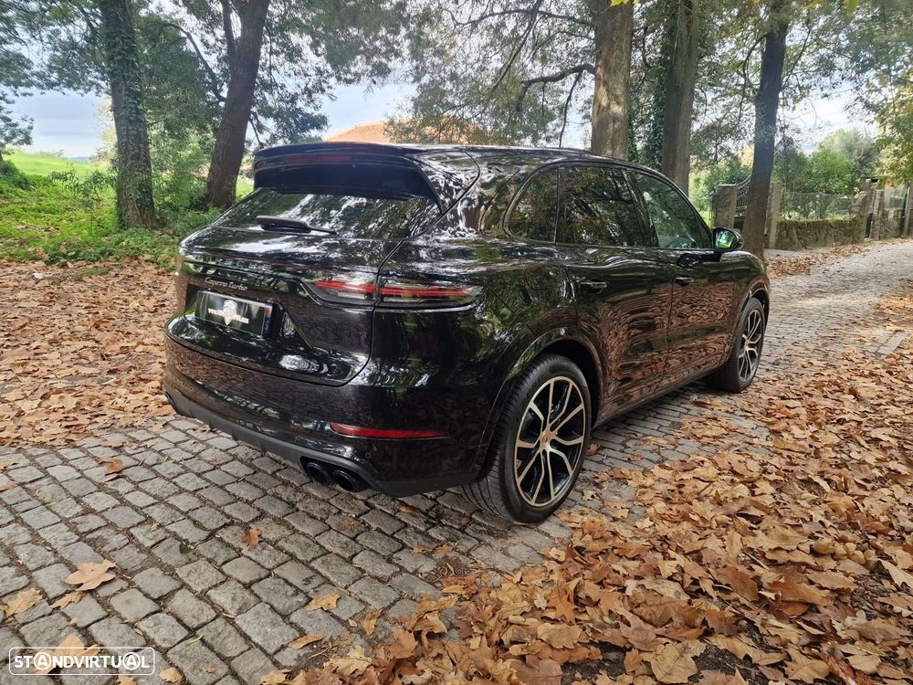 Porsche Cayenne Turbo - 49