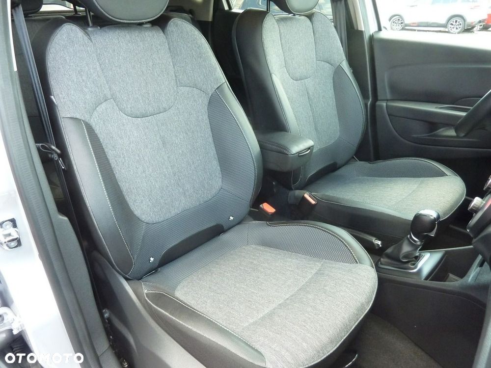 Renault Captur - 16