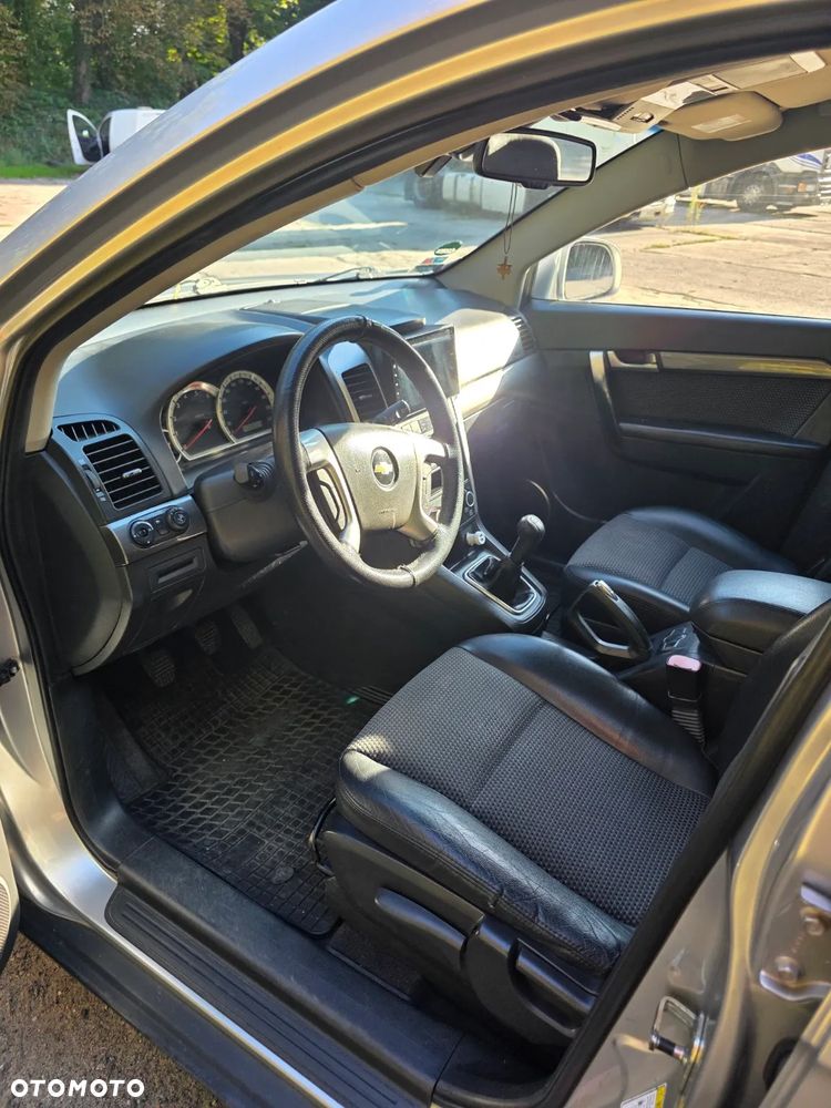 Chevrolet Captiva - 9