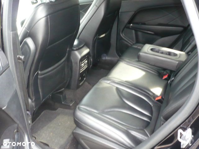 Lincoln MKC - 9