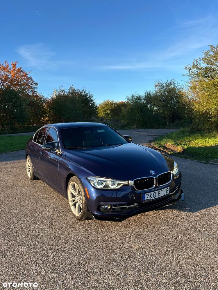 BMW Seria 3 330i - 13