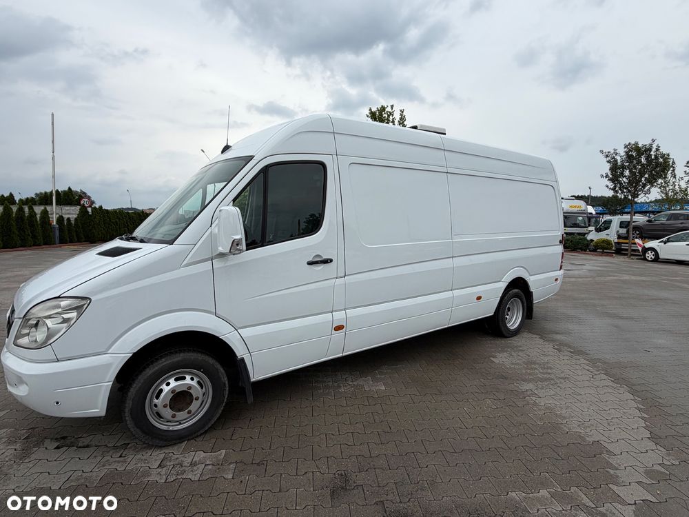 Mercedes-Benz Sprinter - 6