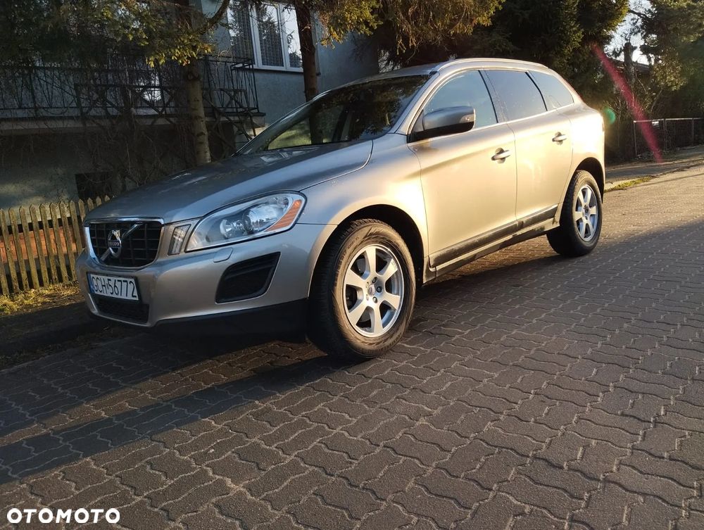 Volvo XC 60 D4 Momentum - 6