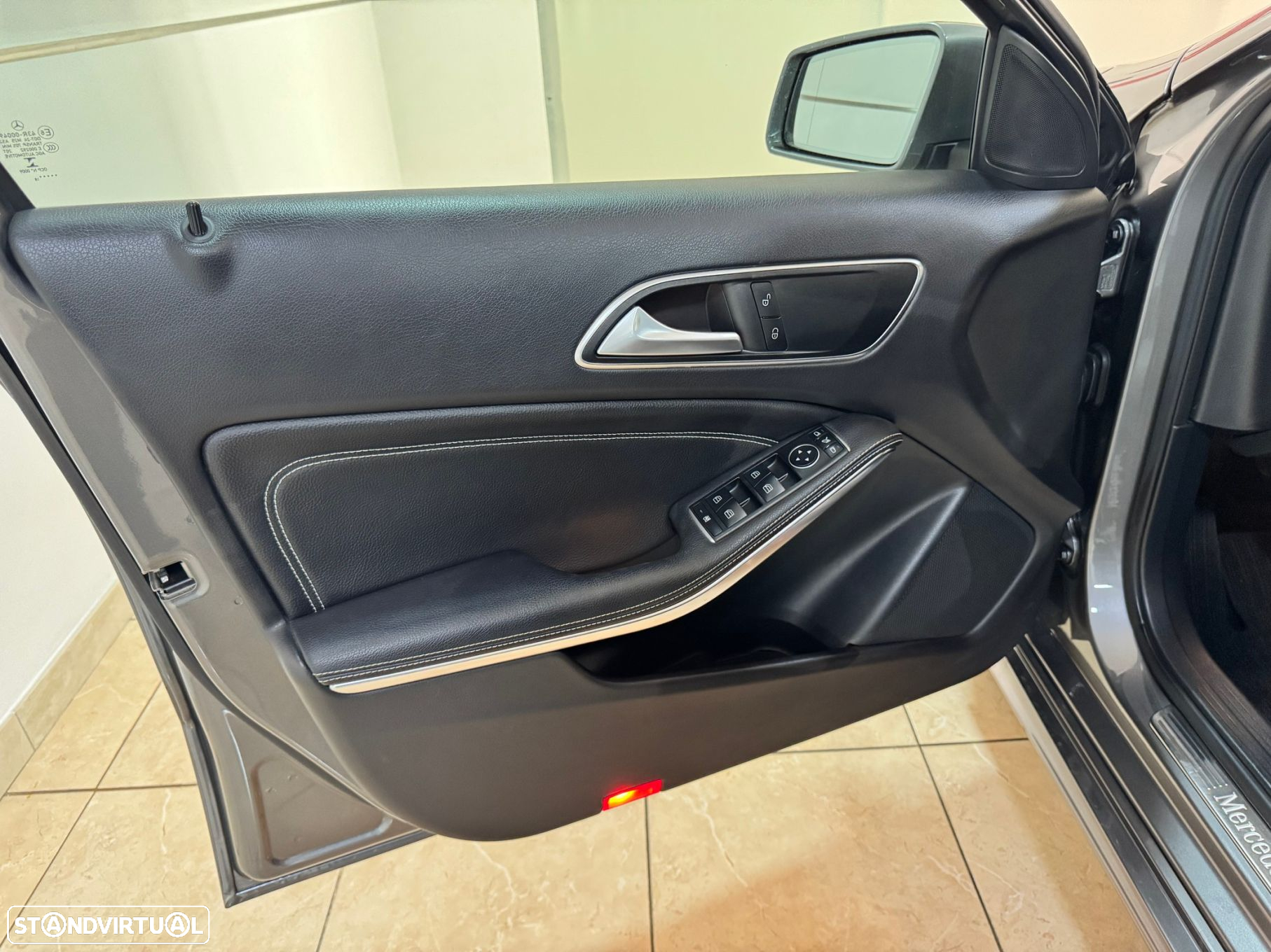 Mercedes-Benz A 180 d Urban - 11