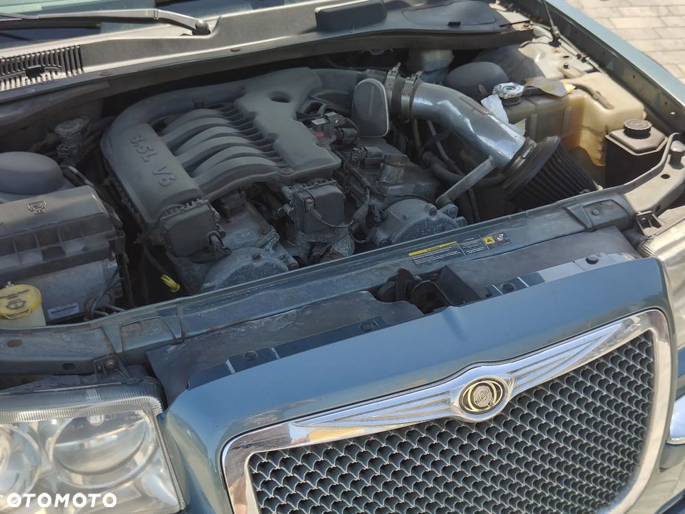Chrysler 300C - 8