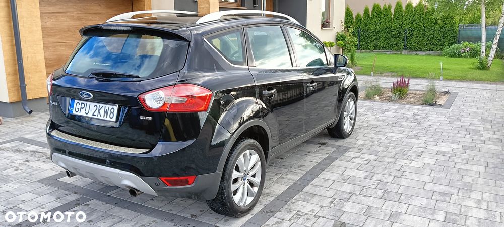Ford Kuga 2.0 TDCi 2x4 Titanium - 4