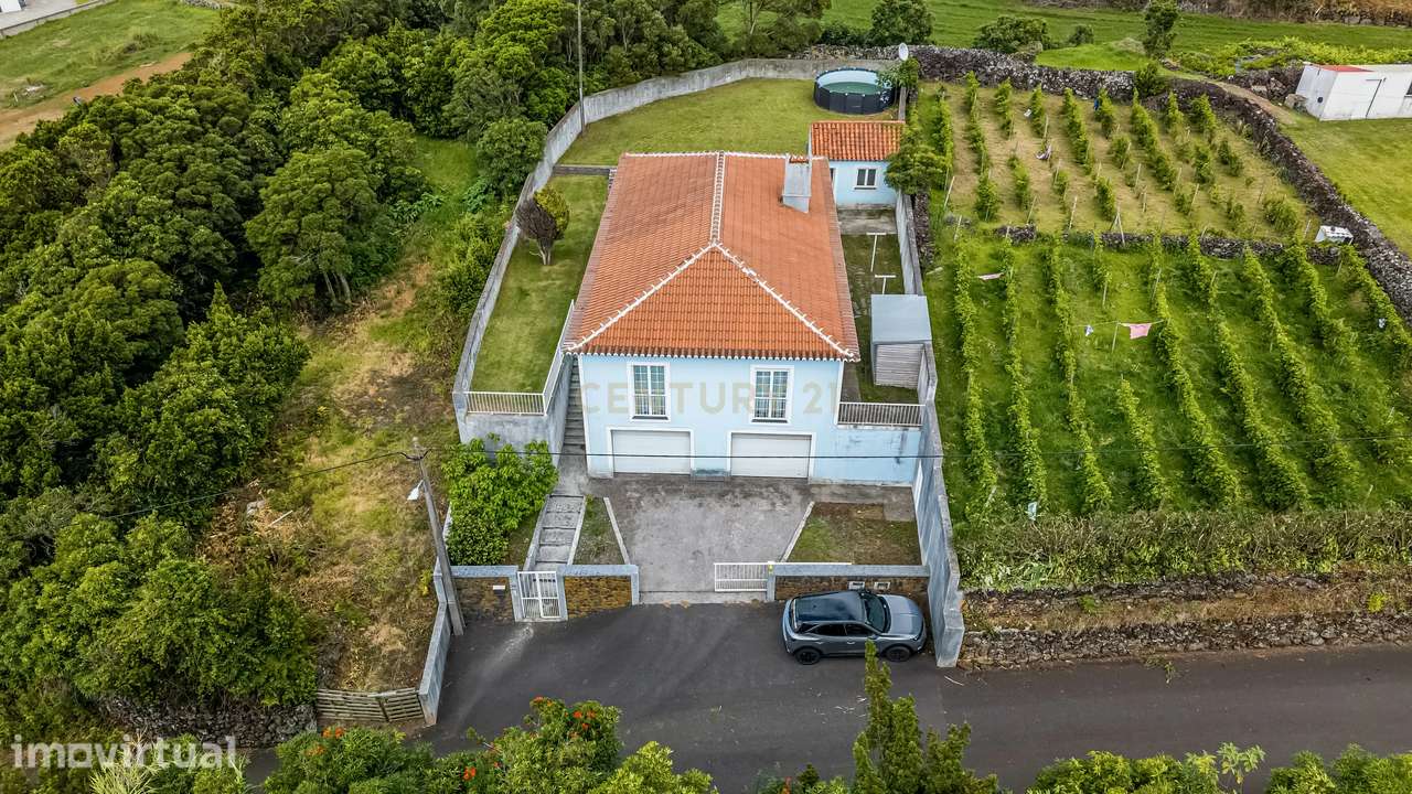 Moradia T3+1 | Design Moderno, nos Altares a  poucos minutos das Pisci - Grande imagem: 2/21