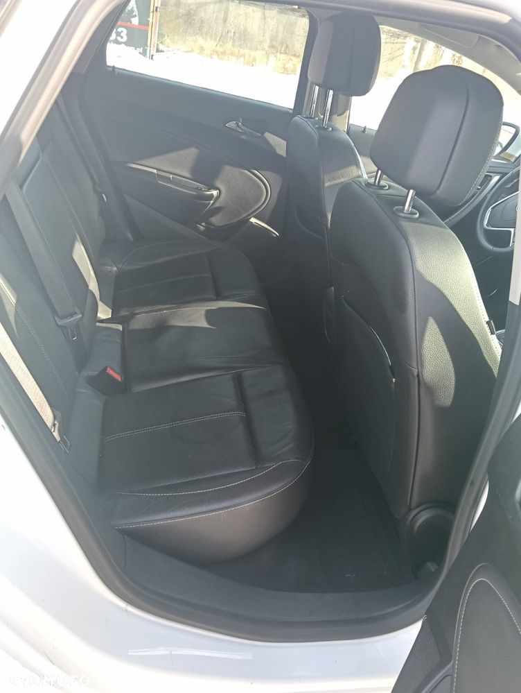 Opel Astra 1.7 CDTI DPF Cosmo - 8