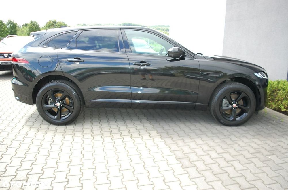Jaguar F-Pace - 17