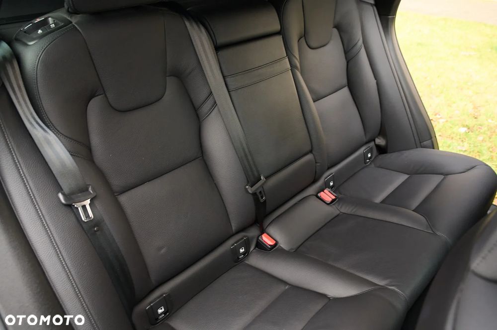 Volvo XC 60 D3 Momentum Pro - 8