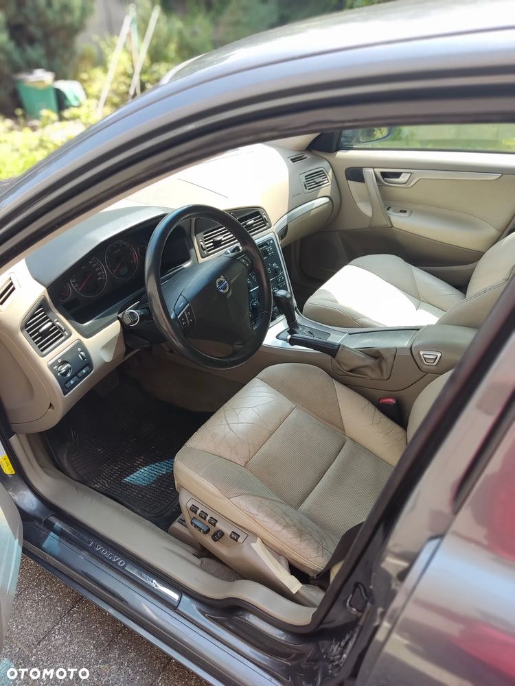 Volvo S60 T5 Momentum - 4