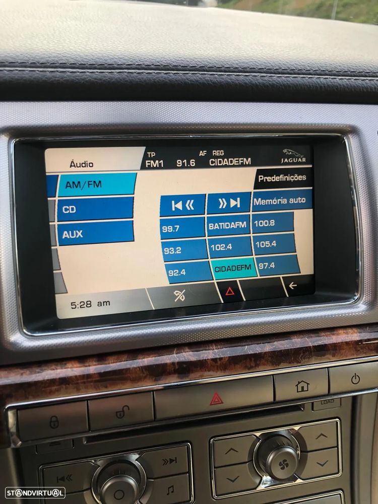 Jaguar XF 3.0 V6 Luxury - 33