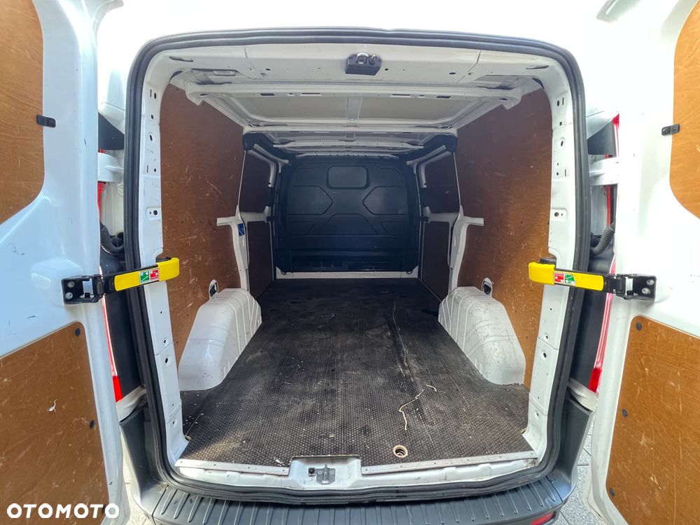 Ford TRANSIT CUSTOM - 20