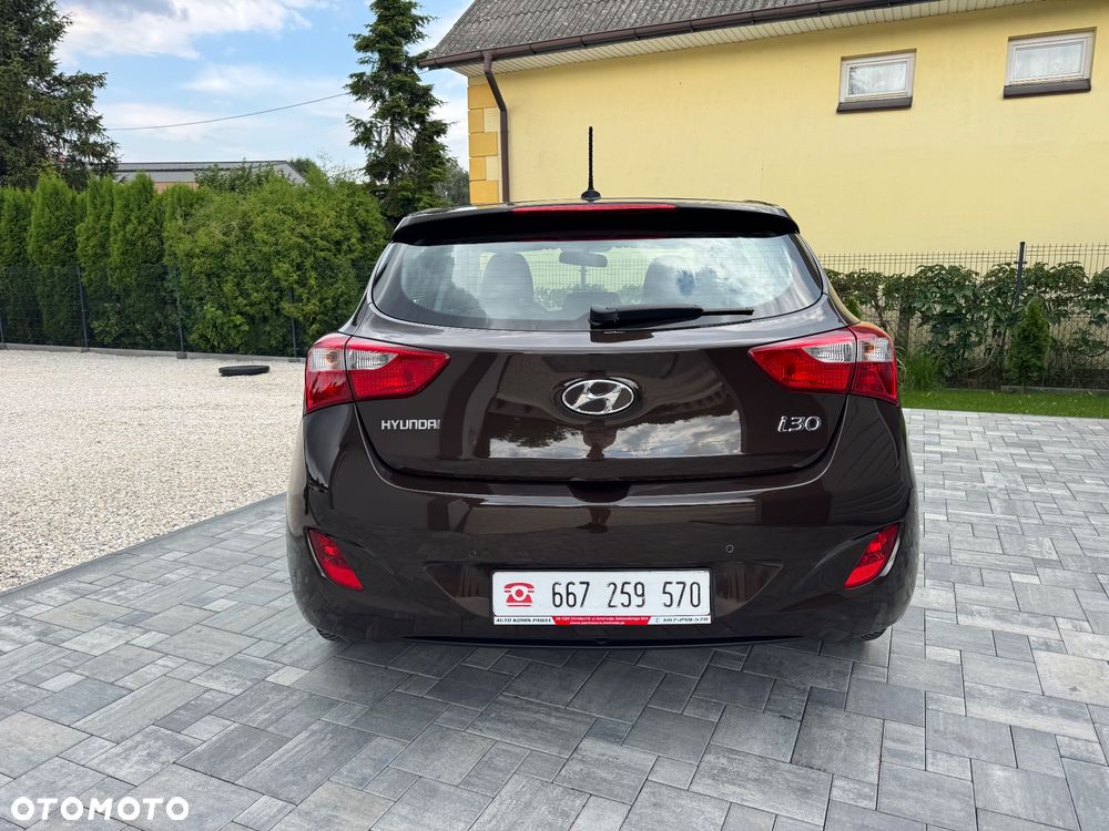 Hyundai i30 blue 1.4 Style - 7