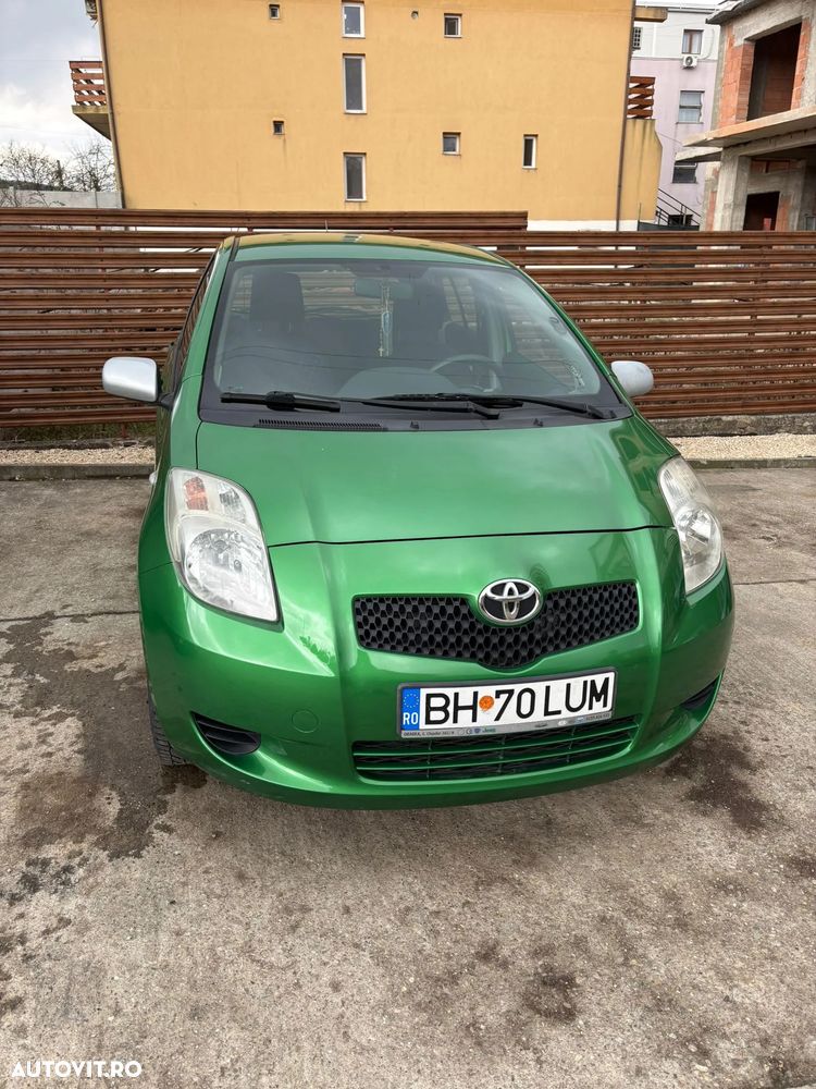 Toyota Yaris - 1