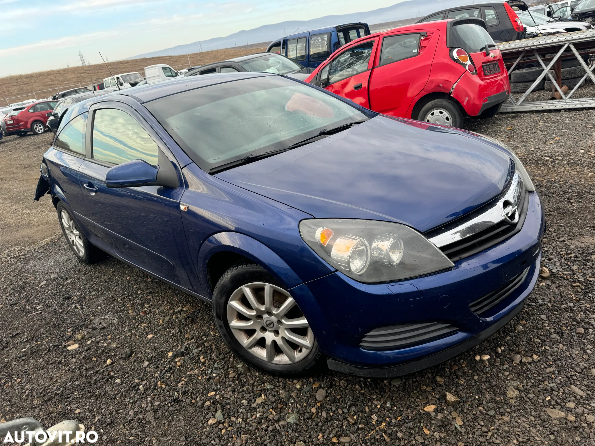 Dezmembram Opel Astra H GTC z16xep - 2