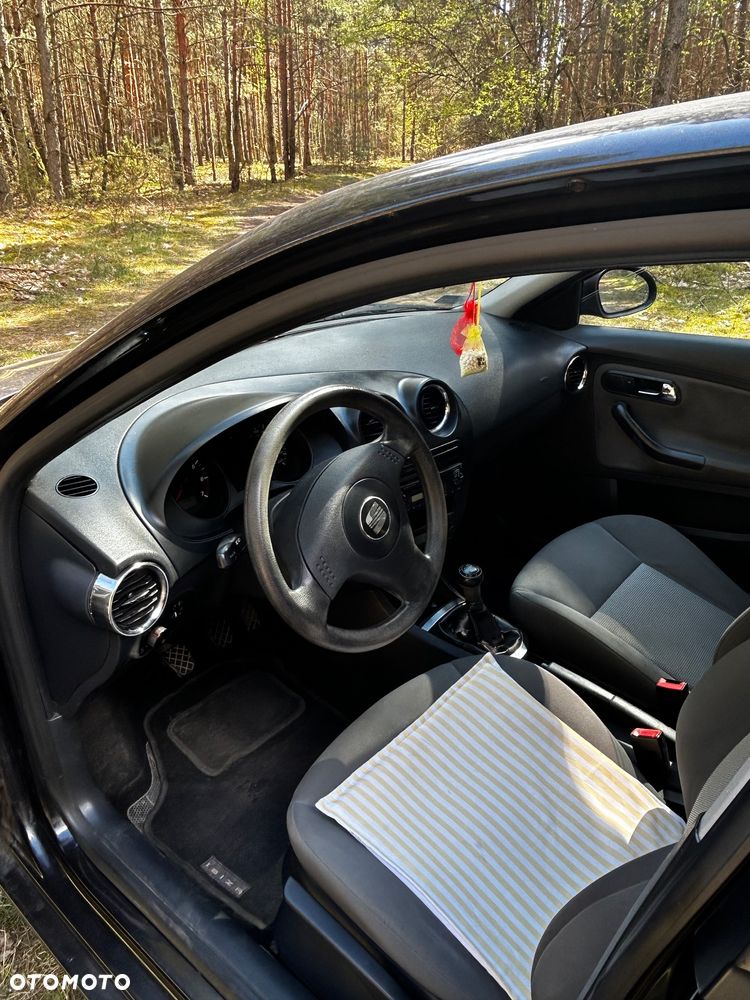 Seat Ibiza 1.4 16V Signo - 9